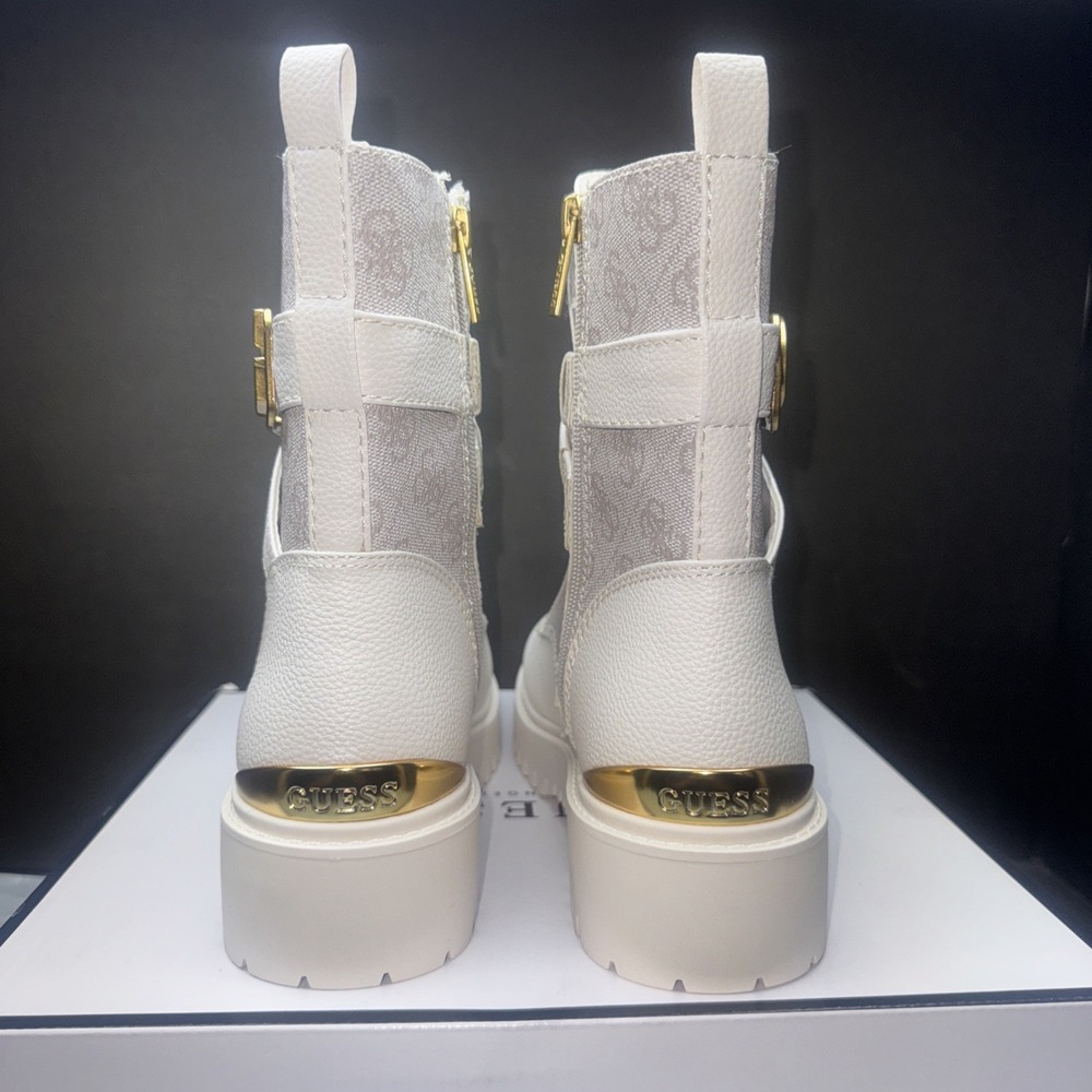 GUESS Women's Orana Combat Boo Ivory Logo Size 9M - Picture 4 of 14